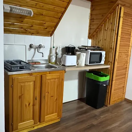 Ady Gold Five Apartmán *